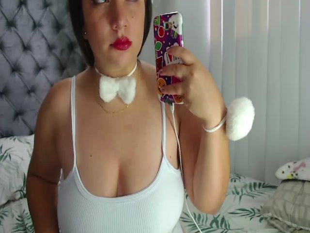 Live sex webcam photo for carolaynn #269570515