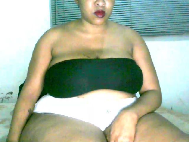 Live sex webcam photo for EbonyLove69 #269554456