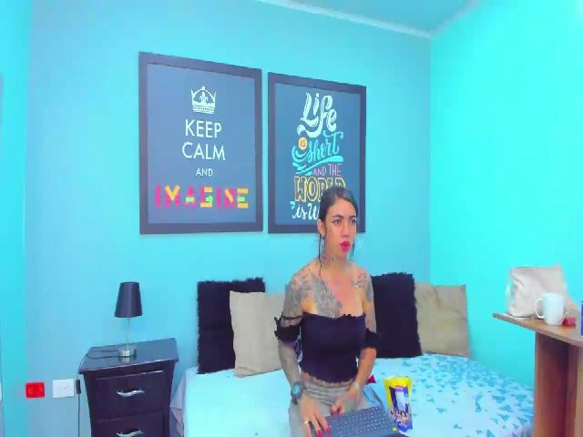 Live sex webcam photo for VioletaRoux #269556363