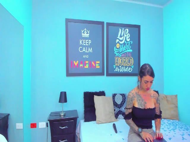 Live sex webcam photo for VioletaRoux #269556536