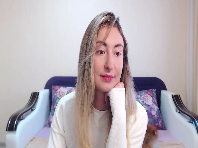 Live sex webcam photo for Veronica_4u #269557871