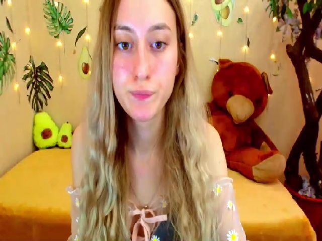 Live sex webcam photo for LinaRum__ #269559709