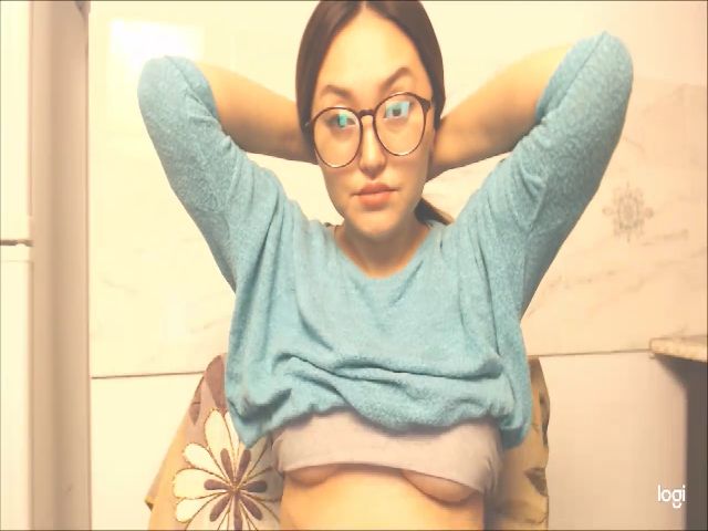 Live sex webcam photo for HrnyTeacher #269570300