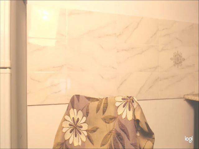 Live sex webcam photo for HrnyTeacher #269571319