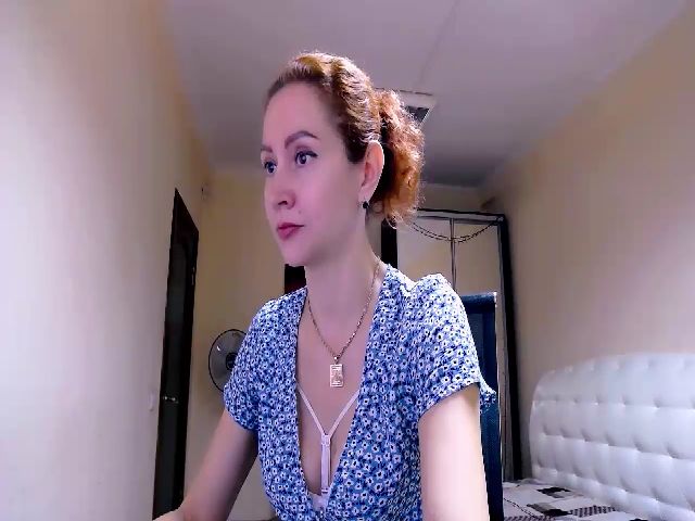 Live sex webcam photo for XeniaMilf #269565975