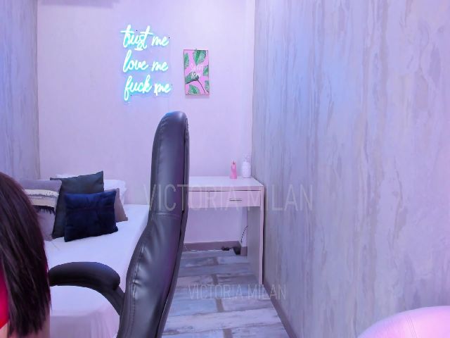 Live sex webcam photo for VictoriaMilan #269565775