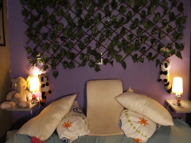 Live sex webcam photo for AngieVedder #269554341