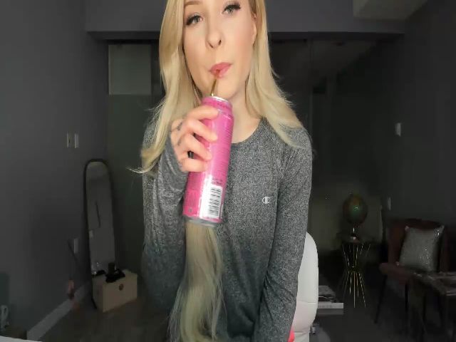 Live sex webcam photo for AlexisWildest #269554388