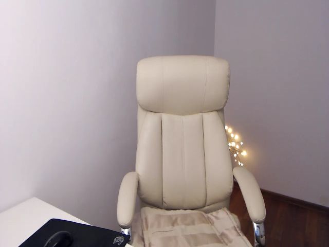 Live sex webcam photo for Katexlove23 #269560465