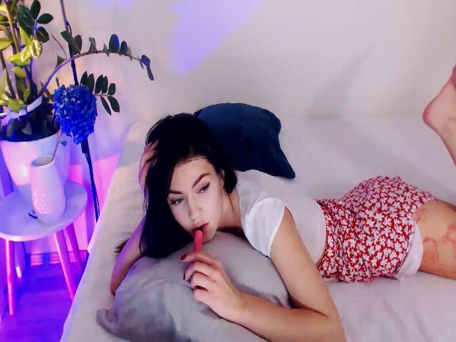 Live sex webcam photo for HarleyQX #269572044