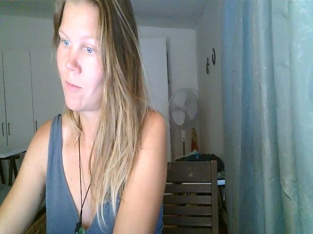 Live sex webcam photo for CallMeMaria #269567095