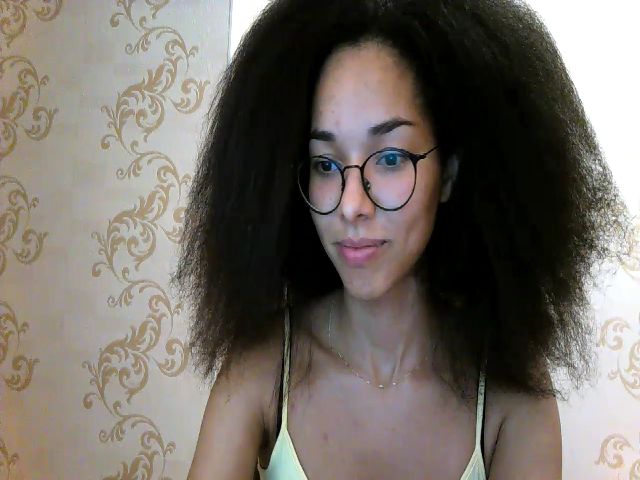 Live sex webcam photo for Carmel_Dee #269571669