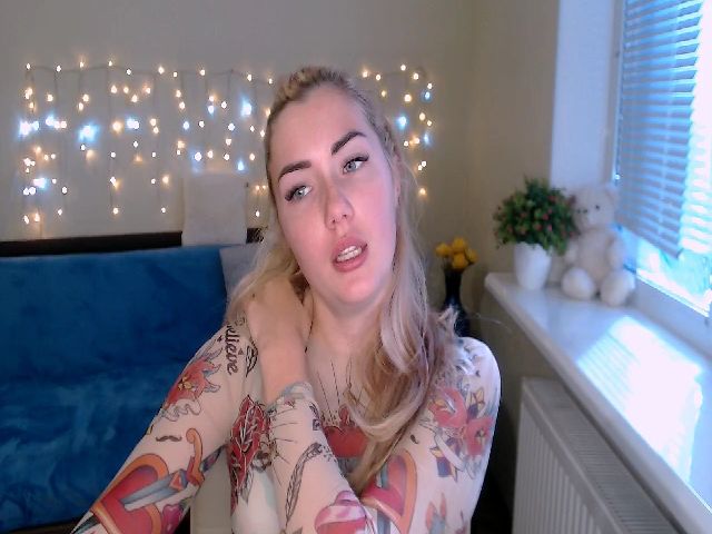 Live sex webcam photo for TrishKlein #269560674