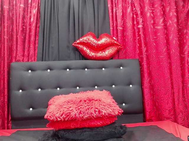 Live sex webcam photo for TheQueenAss #269561834