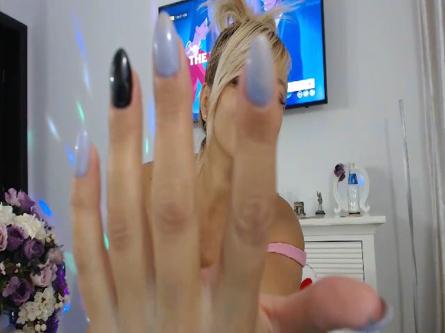 Live sex webcam photo for awesomeblonde #269566141