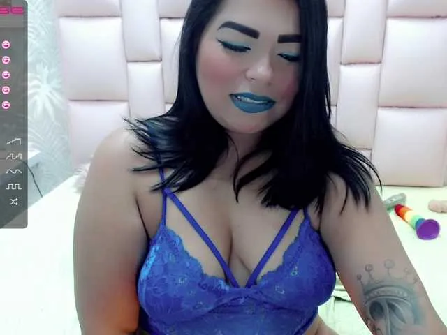 Live sex webcam photo for KellyBents #269558498