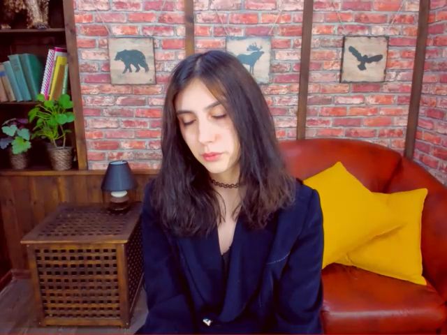 Live sex webcam photo for SarahBanks #269570204