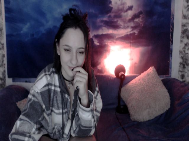 Live sex webcam photo for Meowny #269555951