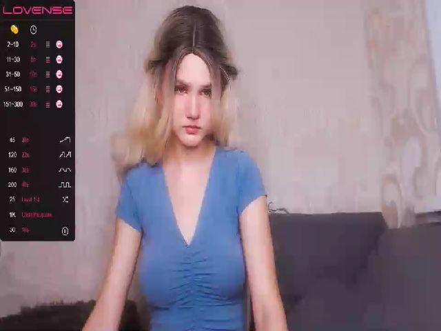 Live sex webcam photo for EvaStein #269564432