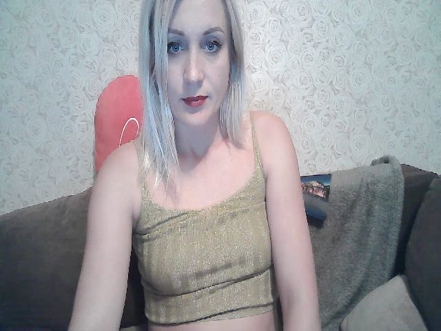 Live sex webcam photo for KisssMalinka #269568704