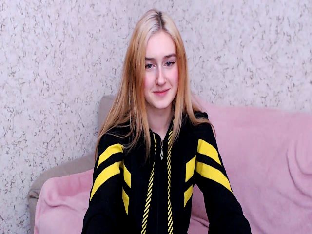Live sex webcam photo for Honey_dream #269569288