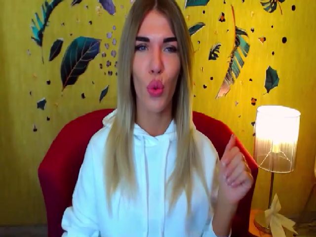 Live sex webcam photo for Sendy_White #269561310