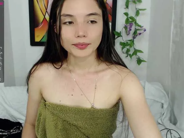 Live sex webcam photo for sol-naughty #269567335