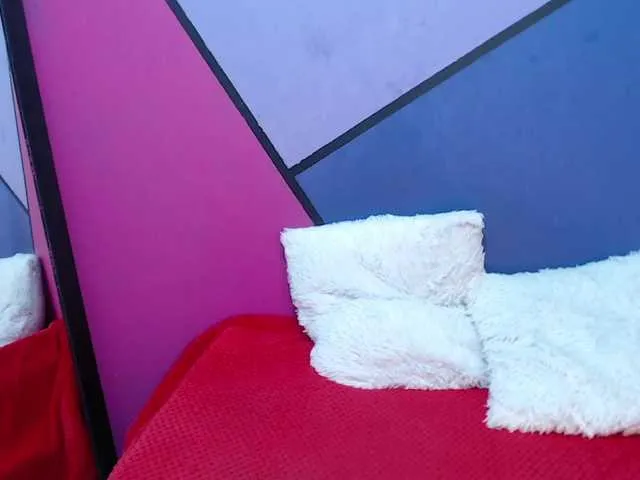 Live sex webcam photo for scottie26 #269558058