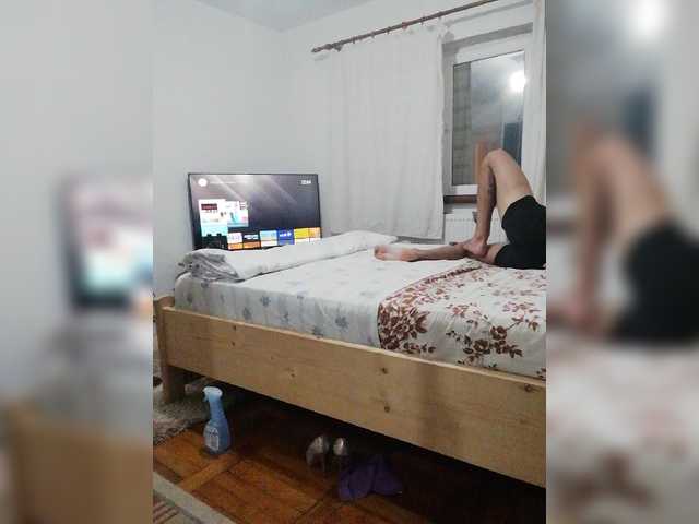 Live sex webcam photo for Melaniaxxs #269552476