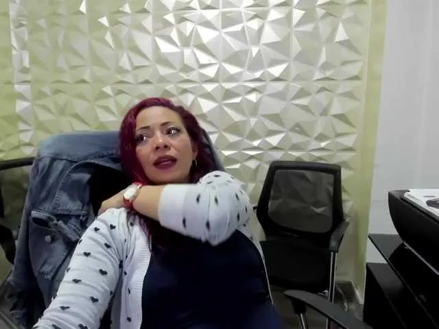 Live sex webcam photo for milaowenn #269567817