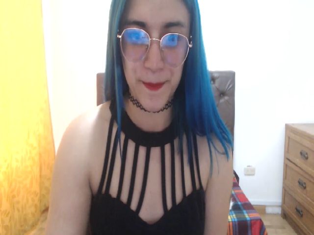 Live sex webcam photo for Carolinforbes #269569353