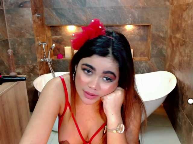 Live sex webcam photo for Aida-ramoss #269553501