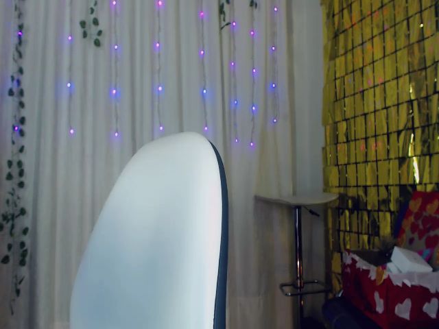 Live sex webcam photo for lauren_saray #269558621