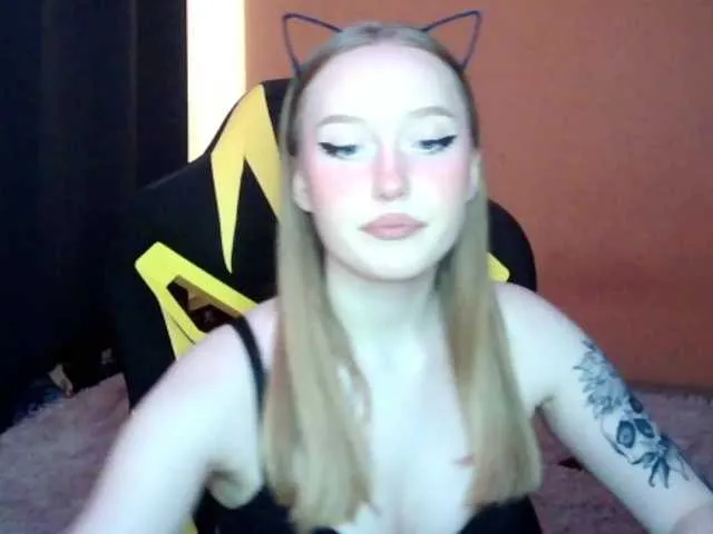 Live sex webcam photo for EMO4ukca #269566668