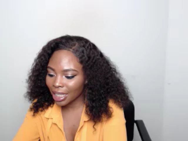 Live sex webcam photo for Emma__Di #269562575