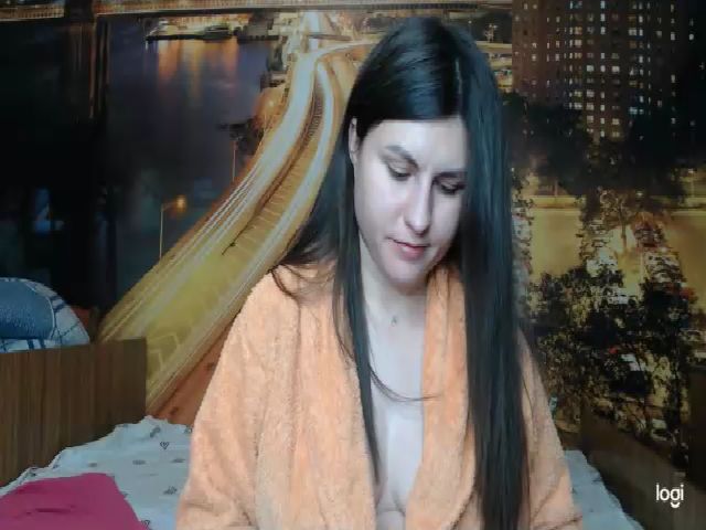 Live sex webcam photo for KiraSweetX_ #269566291