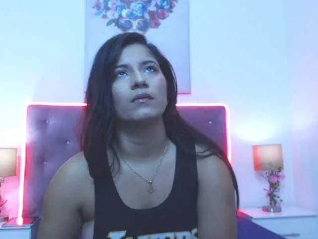 Live sex webcam photo for sofi-jhones #269562484
