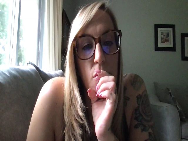 Live sex webcam photo for Lolamaddison #269565597