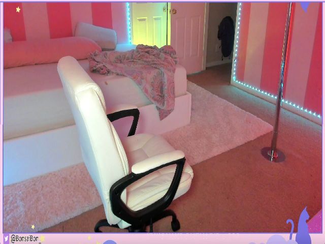 Live sex webcam photo for BonsaiBon #269556534