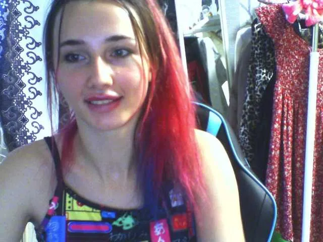 Live sex webcam photo for ElsieLove #269557253