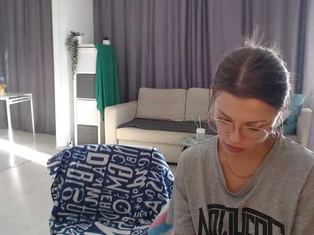 Live sex webcam photo for BugaGirls #269581724