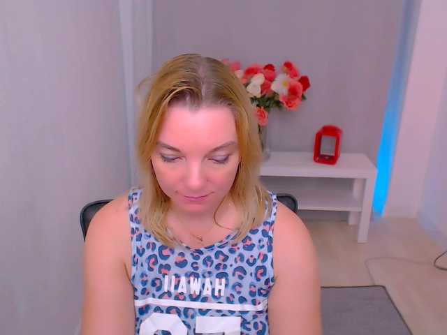 Live sex webcam photo for ReganLovely #269573045