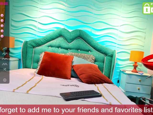 Live sex webcam photo for ElyssaGray #269573599