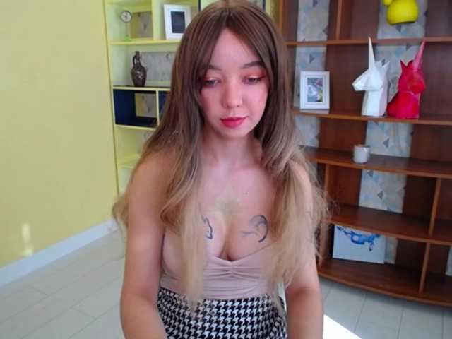 Live sex webcam photo for OutOfControl #269578364