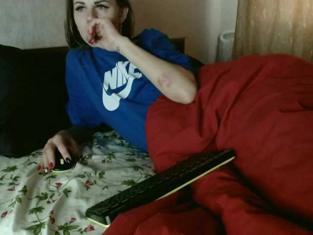 Live sex webcam photo for AliceKrass #269578710