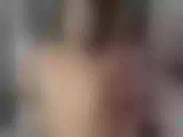Live sex webcam photo for LisaEbonny #269582171