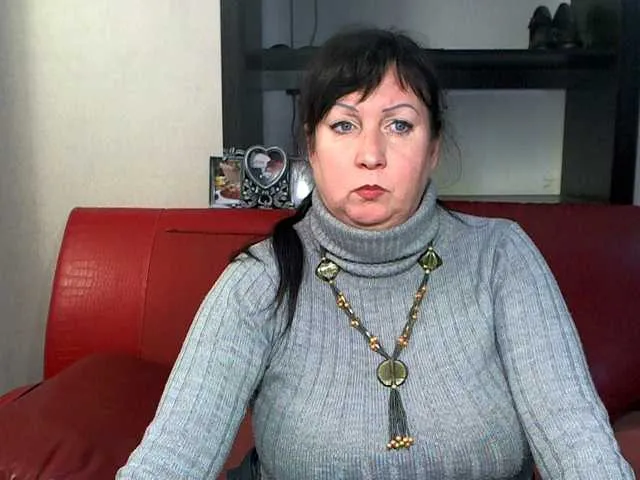 Live sex webcam photo for Milf4love #269578390