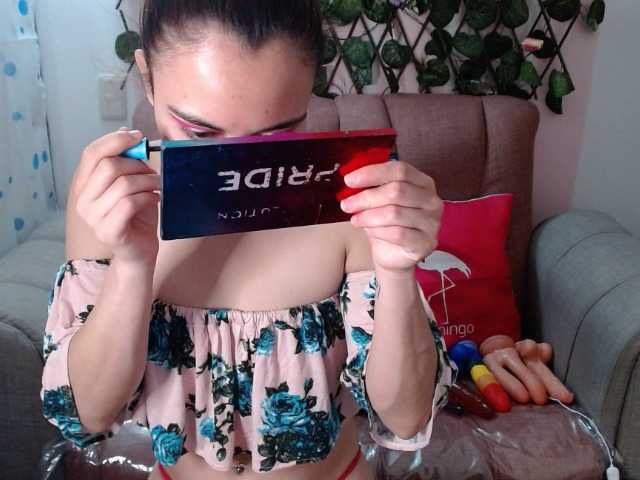 Live sex webcam photo for HardGame1 #269588477