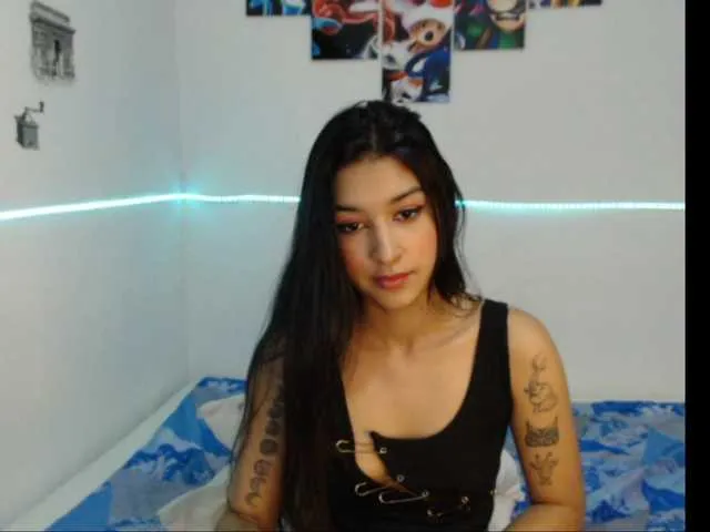 Live sex webcam photo for merlina-10 #269573896