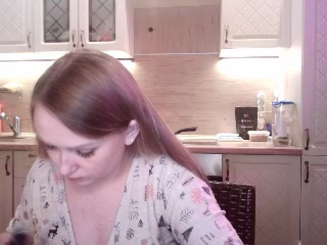 Live sex webcam photo for JaneGrey111 #269585091